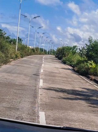 These are some pole projects completed by Jiangsu Yujun Lighting.